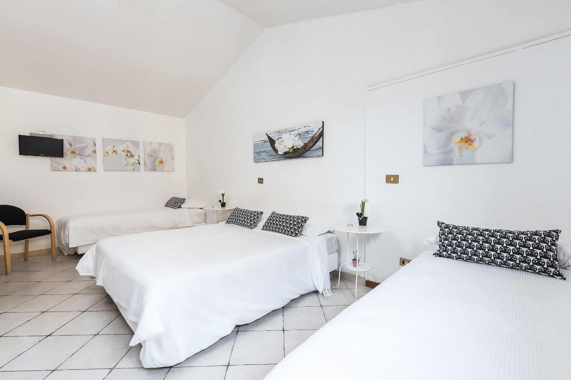 Hotel La Villetta Fiumicino Ngoại thất bức ảnh