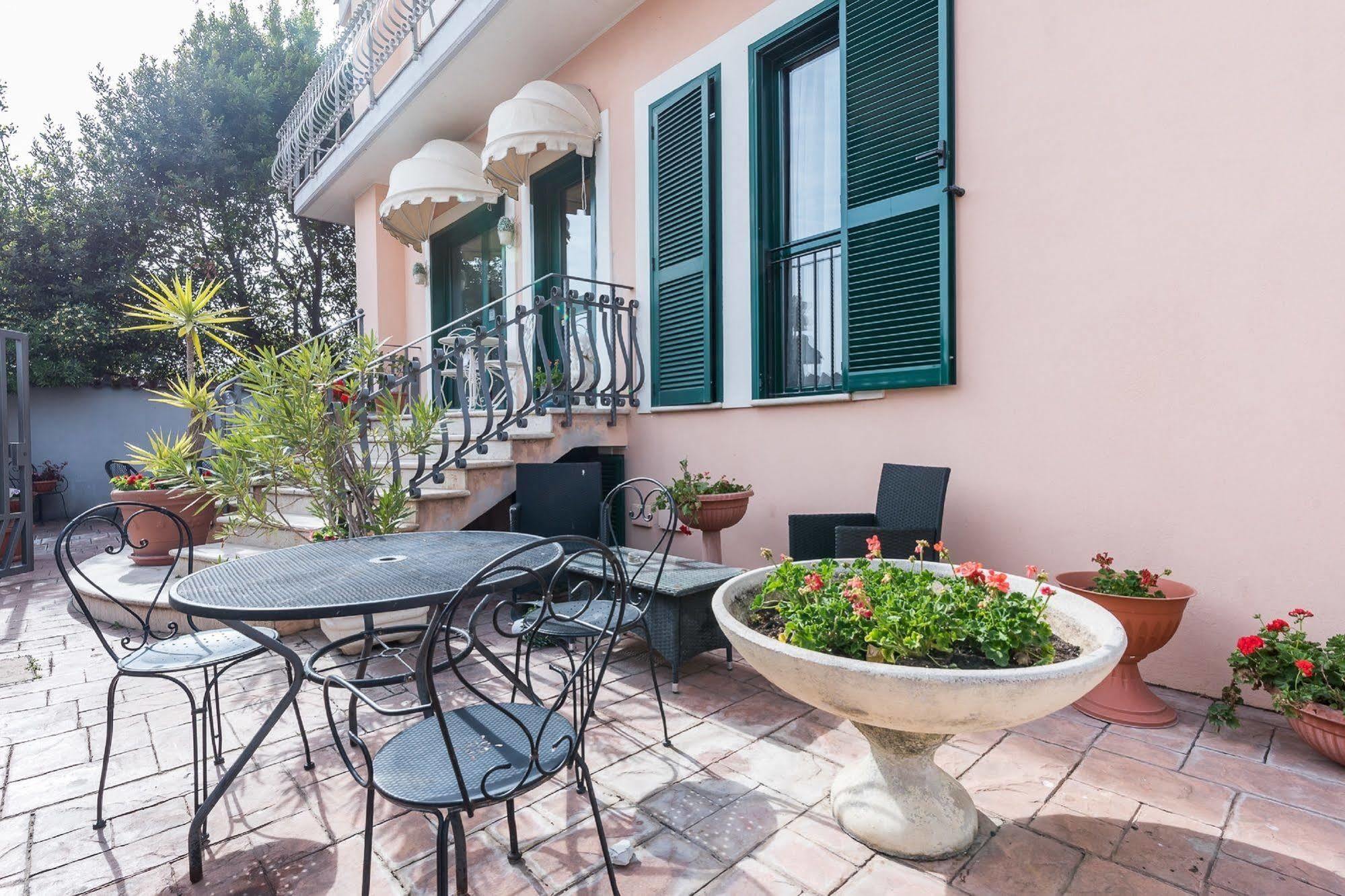 Hotel La Villetta Fiumicino Ngoại thất bức ảnh