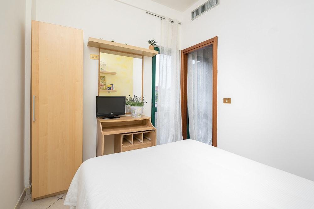 Hotel La Villetta Fiumicino Ngoại thất bức ảnh