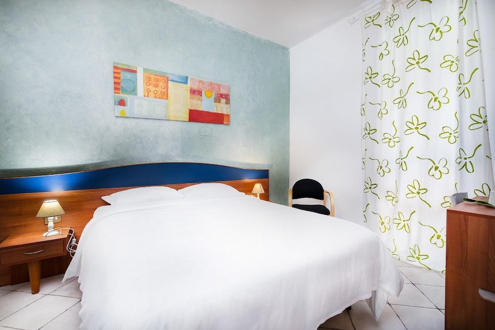 Hotel La Villetta Fiumicino Ngoại thất bức ảnh